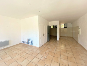 Photo 1 – location Locaux commerciaux	VALBONNE (06560)