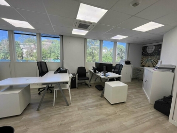 Photo 1 – location bureaux	SAINT RAPHAEL (83700)