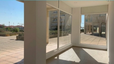 Photo 1 – location Locaux commerciaux	JUAN LES PINS (06160)