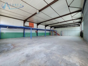 Photo 1 – location Entrepôts / activités	LE MUY (83490)
