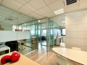 Photo 1 – location bureaux	CAGNES SUR MER (06800)