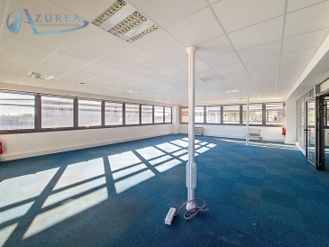 Photo 1 – location bureaux	VILLENEUVE LOUBET (06270)
