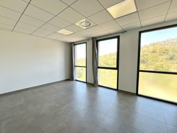 Photo 1 – location bureaux	SAINT RAPHAEL (83700)
