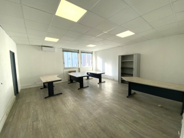 Photo 1 – location bureaux	VILLENEUVE LOUBET (06270)