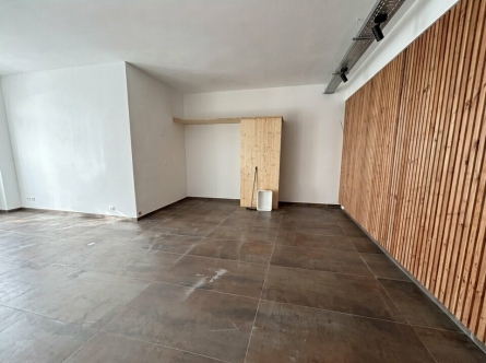 Photo 2 – location Locaux commerciaux	ANTIBES (06160)