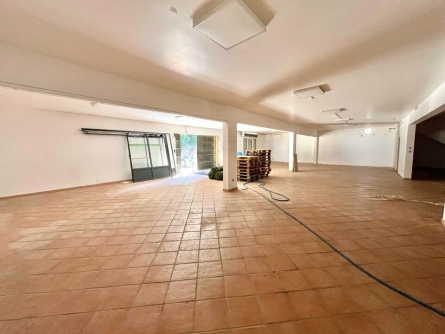 Photo 7 – location Entrepôts / activités	DRAGUIGNAN (83300)
