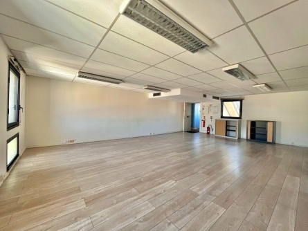 Photo 2 – location bureaux	CANNES (06400)