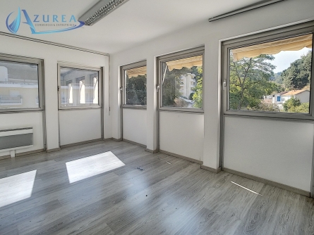 Photo 1 – location bureaux	Nice (06200)