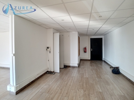 Photo 2 – location bureaux	CANNES LA BOCCA (06150)