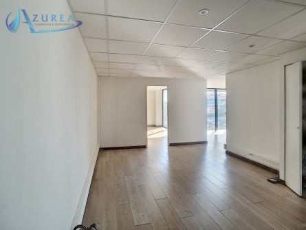 Photo 4 – location bureaux	CANNES LA BOCCA (06150)