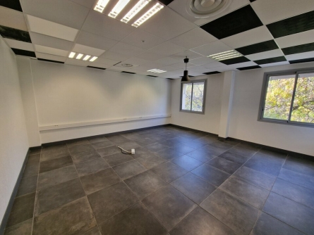 Photo 2 – vente bureaux	VENCE (06140)