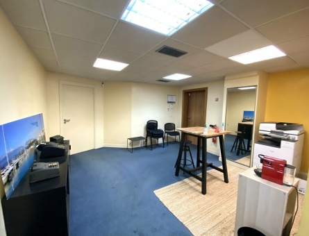 Photo 2 – location bureaux	ANTIBES (06600)