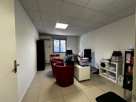 Photo 1 – location bureaux	GRASSE (06130)
