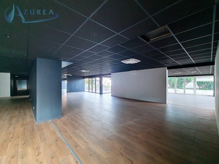 Photo 5 – location Locaux commerciaux	SAINT LAURENT DU VAR (06700)