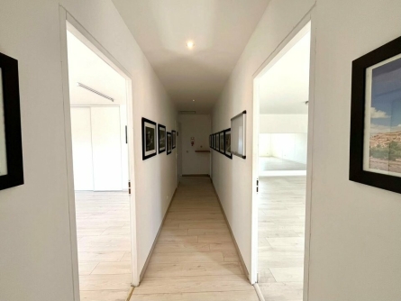Photo 6 – location bureaux	ROQUEBRUNE SUR ARGENS (83520)