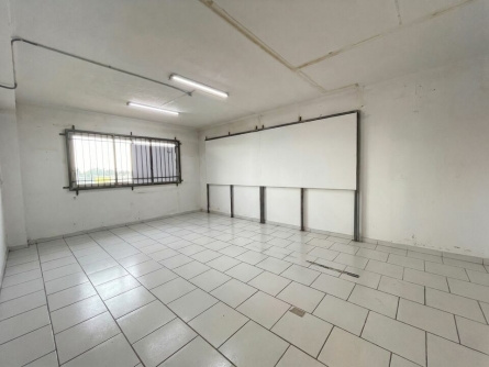 Photo 3 – location Locaux commerciaux	ANTIBES (06600)
