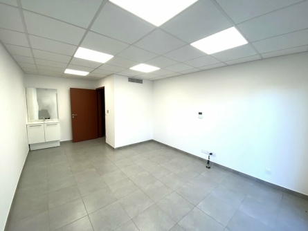 Photo 2 – location bureaux	VILLENEUVE LOUBET (06270)