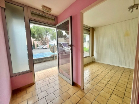 Photo 2 – location Locaux commerciaux	DRAGUIGNAN (83300)