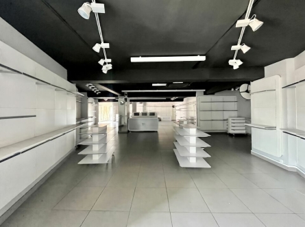 Photo 4 – location Locaux commerciaux	VILLENEUVE LOUBET (06270)