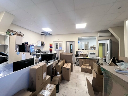 Photo 1 – location Locaux commerciaux	NICE (06100)