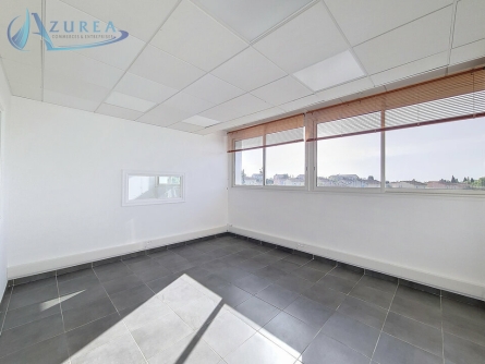 Photo 2 – location bureaux	BIOT (06410)