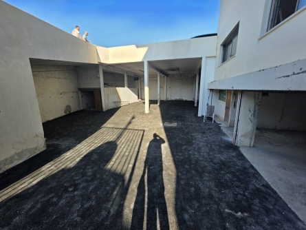 Photo 5 – location Entrepôts / activités	VENCE (06140)