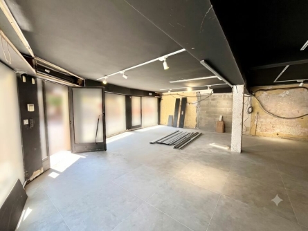 Photo 3 – location Locaux commerciaux	SAINT RAPHAEL (83700)