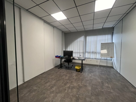 Photo 10 – location Entrepôts / activités	CARROS (06510)