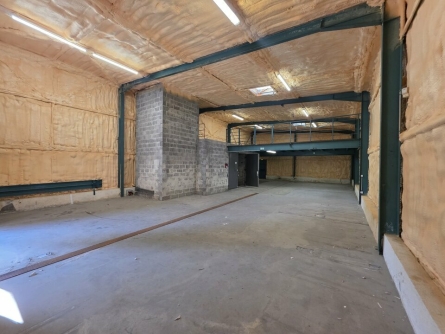 Photo 5 – location Entrepôts / activités	CARROS (06510)