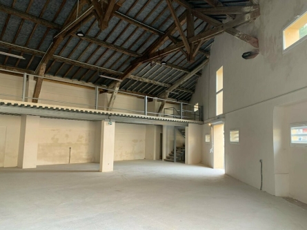 Photo 3 – location Entrepôts / activités	NICE (06300)