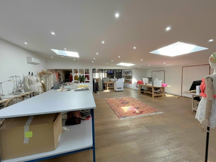 Photo 3 – location Entrepôts / activités	SAINT LAURENT DU VAR (06700)