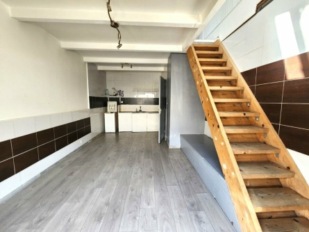 Photo 3 – location Entrepôts / activités	PUGET SUR ARGENS (83480)
