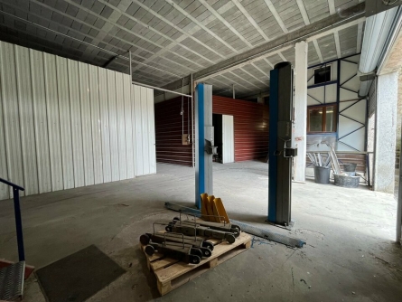 Photo 4 – location Entrepôts / activités	LA GAUDE (06610)