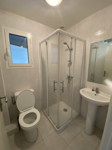 Photo 5 – location Entrepôts / activités	SAINT ANDRE (06730)