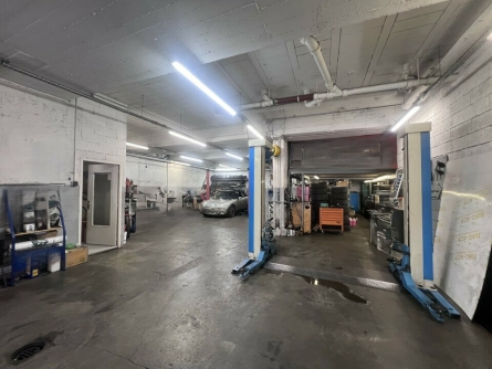 Photo 2 – location Entrepôts / activités	NICE (06300)