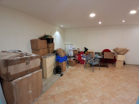 Photo 5 – location Entrepôts / activités	CASTAGNIERS (06670)
