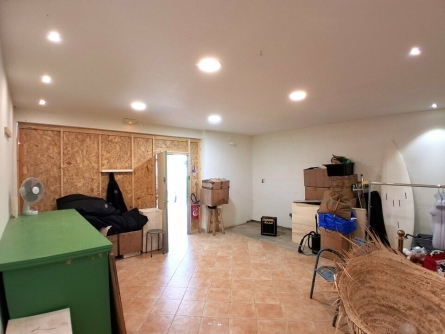 Photo 6 – location Entrepôts / activités	CASTAGNIERS (06670)