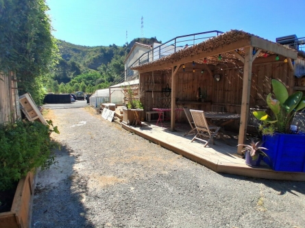 Photo 8 – location Entrepôts / activités	CASTAGNIERS (06670)