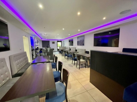 Photo 2 – vente Locaux commerciaux	LE LUC (83340)