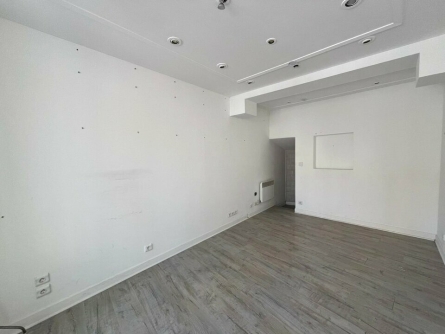 Photo 3 – location Locaux commerciaux	FREJUS (83600)