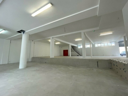 Photo 1 – location Locaux commerciaux	NICE (06300)