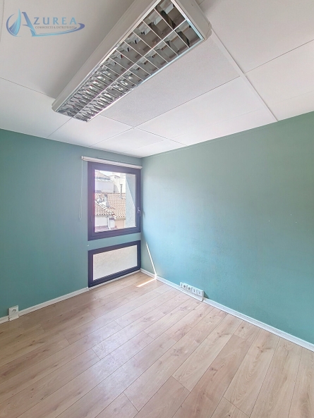 Photo 2 – location bureaux	CANNES (06400)