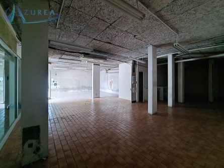 Photo 3 – location Locaux commerciaux	SAINT LAURENT DU VAR (06700)