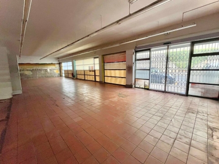Photo 2 – location Locaux commerciaux	GRASSE (06130)