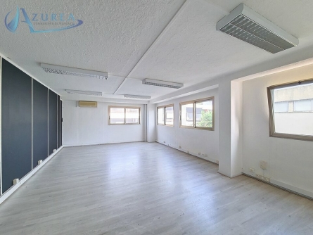 Photo 3 – location bureaux	SAINT LAURENT DU VAR (06700)