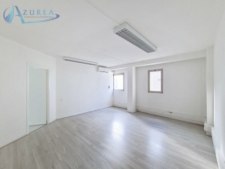 Photo 6 – location bureaux	SAINT LAURENT DU VAR (06700)