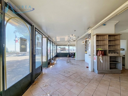 Photo 1 – location Locaux commerciaux	FREJUS (83600)