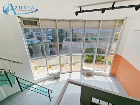 Photo 1 – location Locaux commerciaux	ANTIBES (06600)