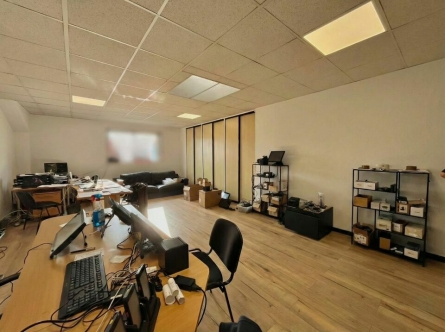 Photo 4 – vente bureaux	FREJUS (83600)