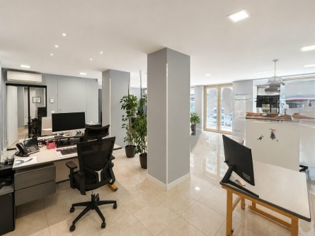 Photo 1 – location Locaux commerciaux	CAGNES SUR MER (06800)